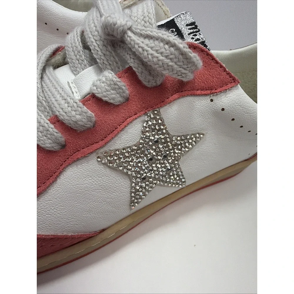 Mimi Women's Avery Leather Sneaker White/Salmon Pink with Sparkly Star Size 9